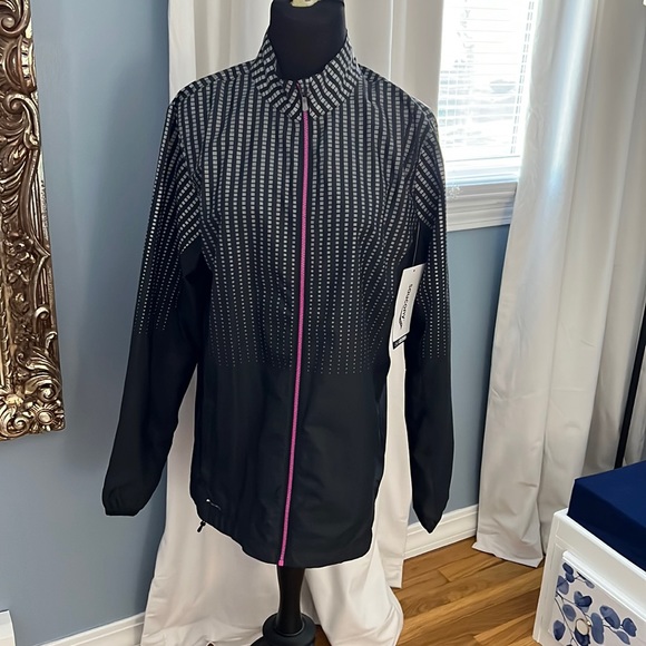 Saucony Jackets & Blazers - NWT Saucony Windbreaker